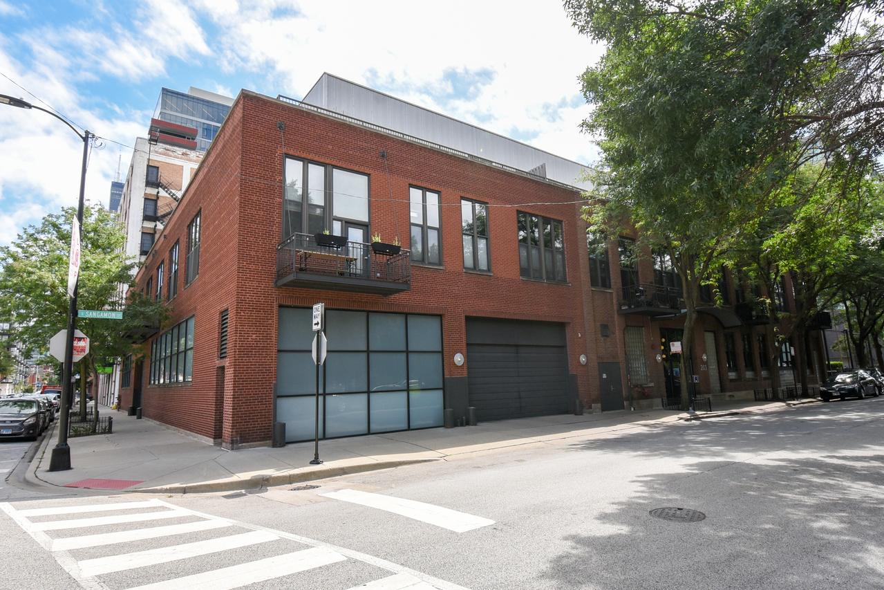 203 S Sangamon St. #315, Chicago, IL 60607