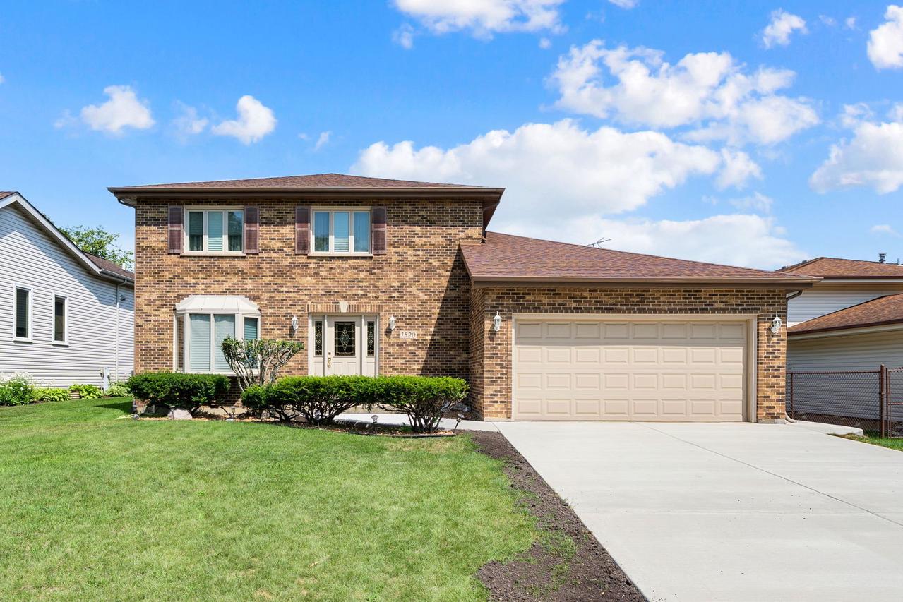1520 Grove Dr., Addison, IL 60101