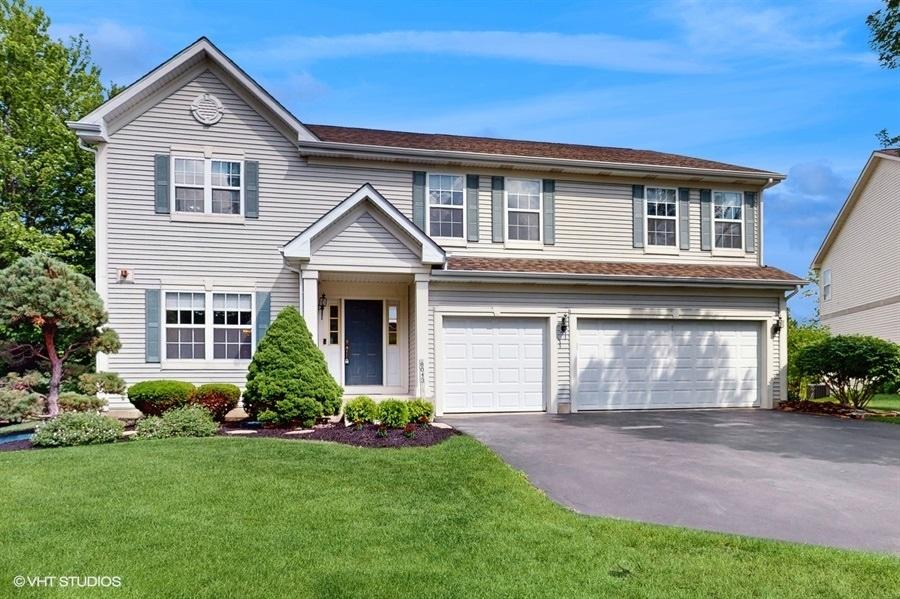 8043 Cripple Creek Dr., Long Grove, IL 60047