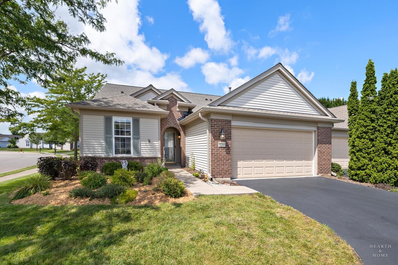 11264 Bellflower Ln., Huntley, IL 60142