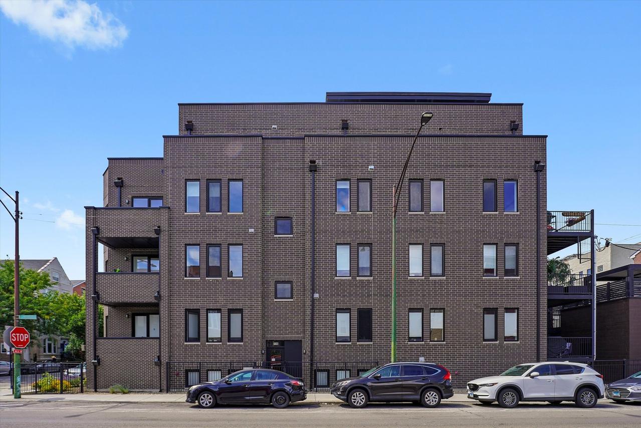 736 N Noble St. #3, Chicago, IL 60642
