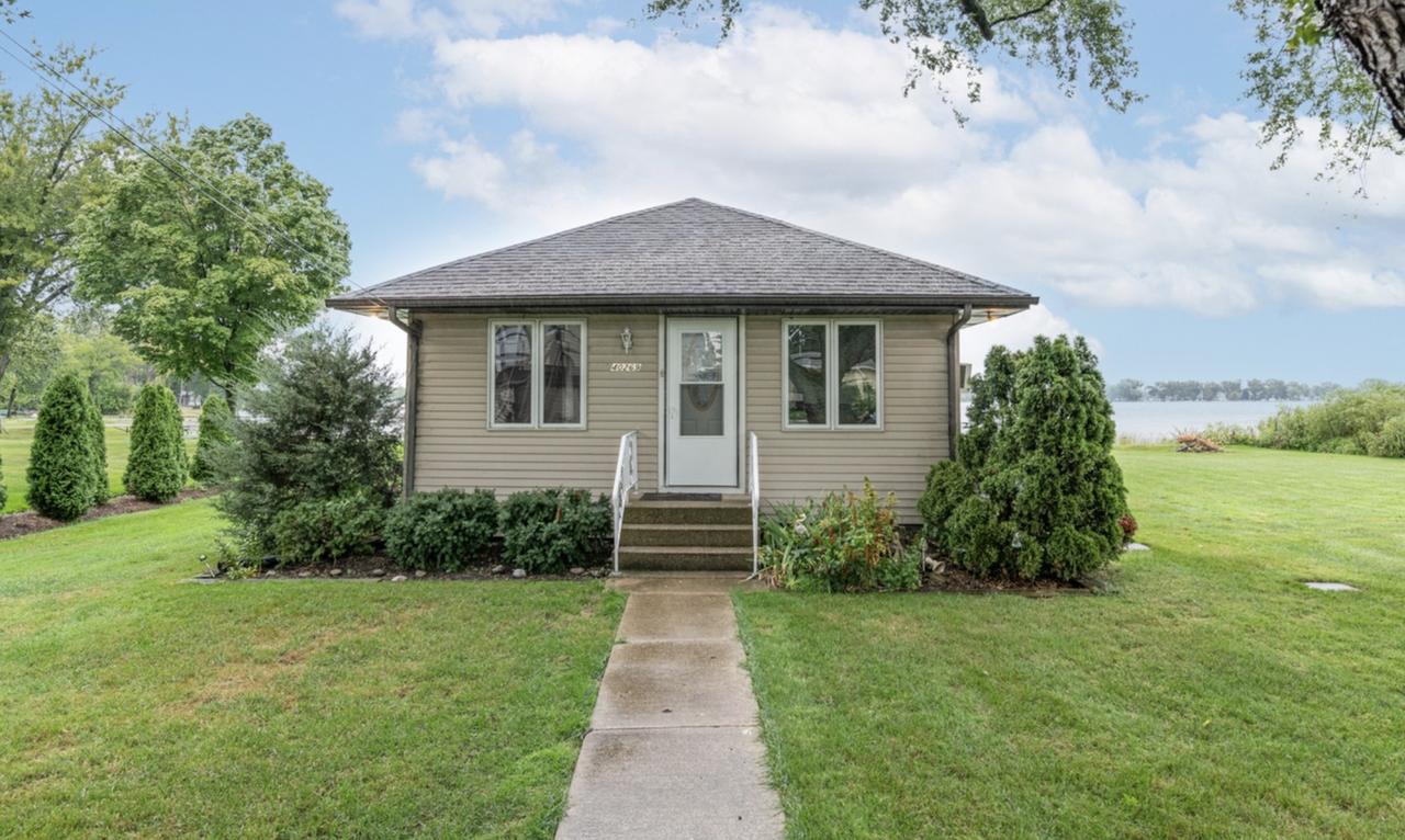 40269 N West Shore Dr., Antioch, IL 60002
