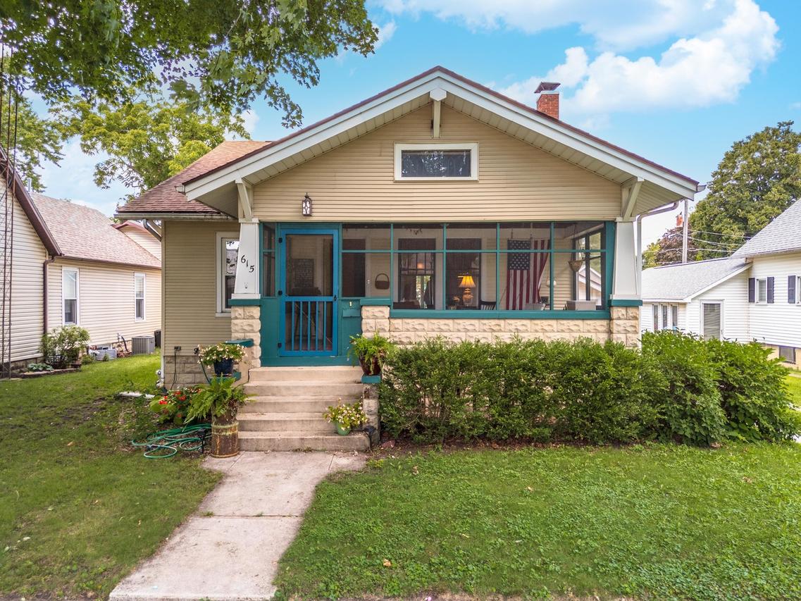 615 W South St., Pontiac, IL 61764