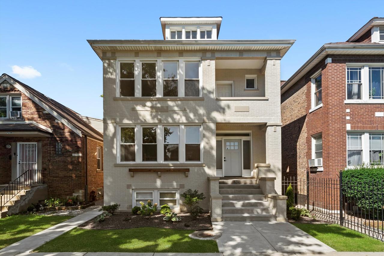 7150 S Talman Ave., Chicago, IL 60629