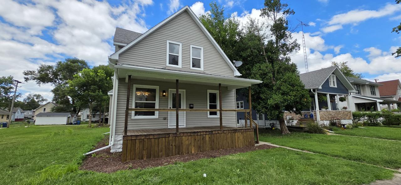 643 S Elm Ave., Kankakee, IL 60901