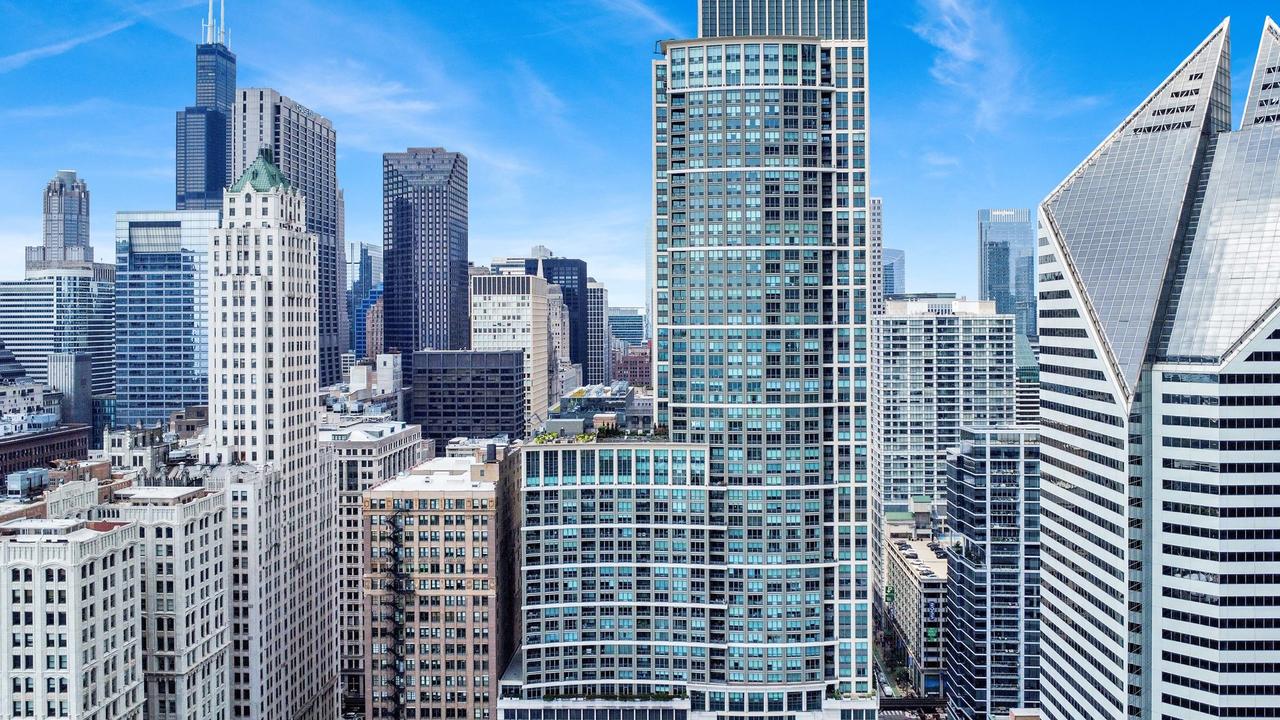 130 N Garland Ct. #3001, Chicago, IL 60602