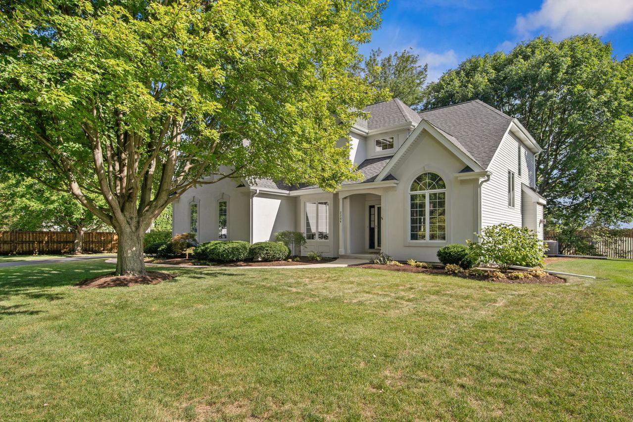 2304 Collins Ct., Batavia, IL 60510