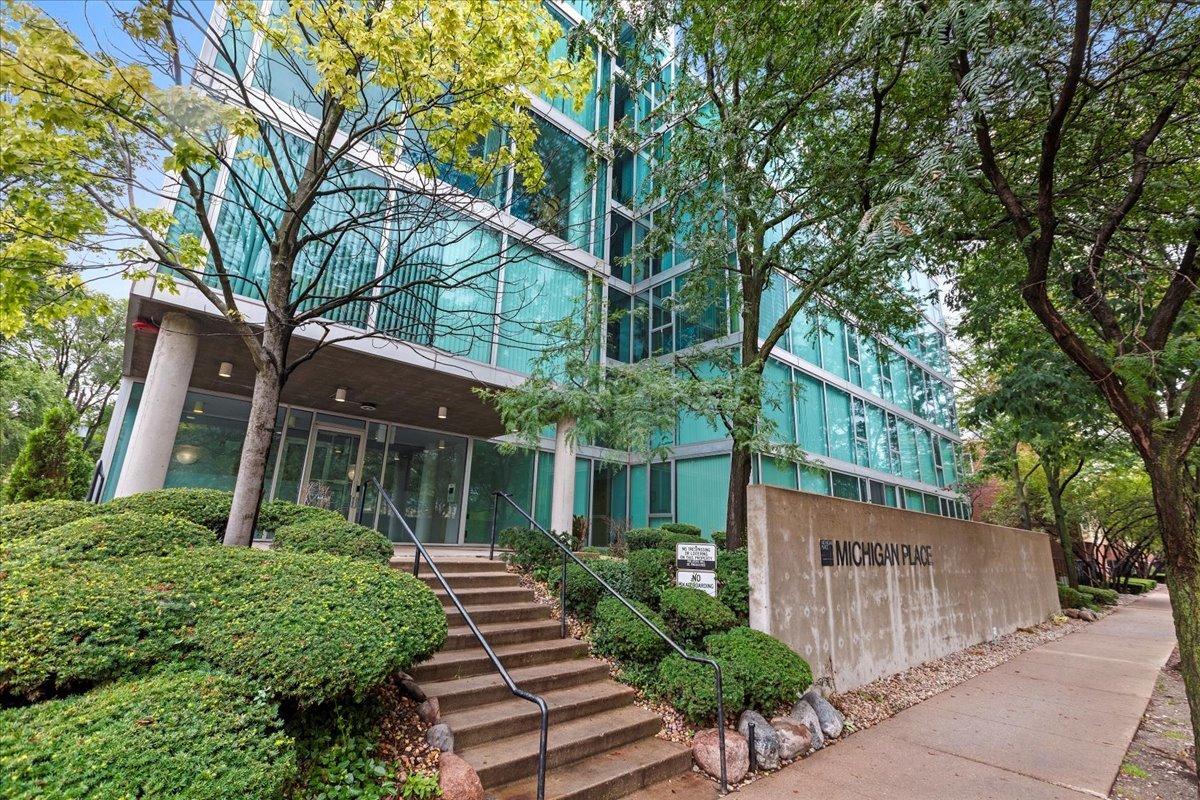 3115 S Michigan Ave. #301, Chicago, IL 60616