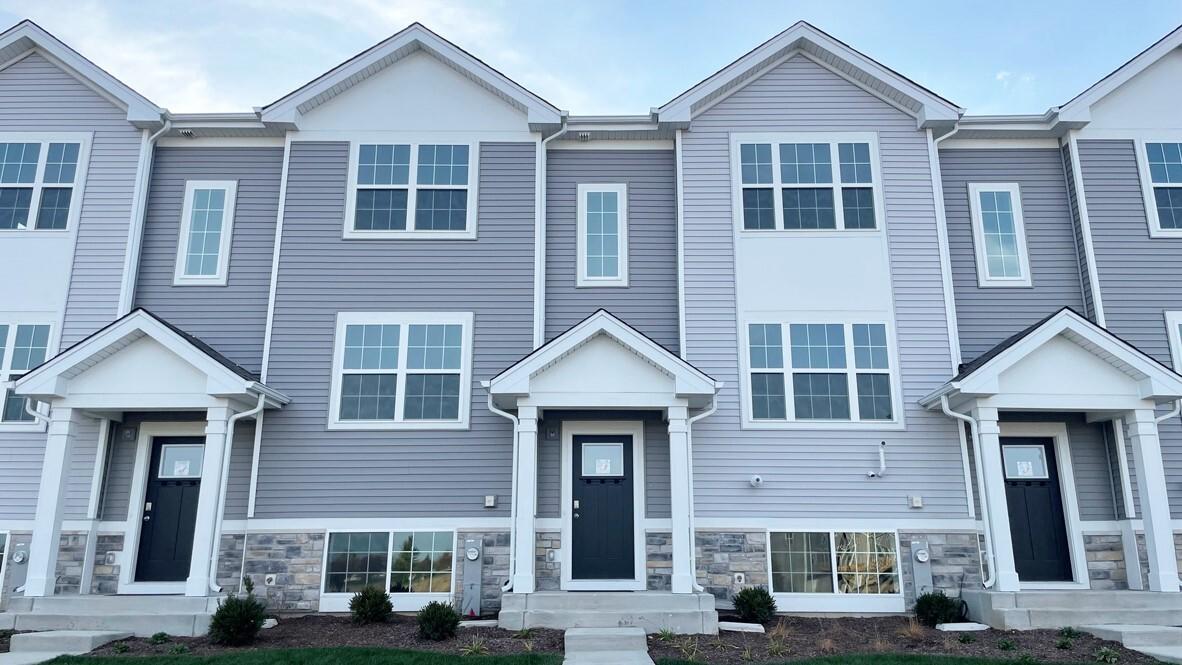 6530 Linden Tr. #C, Wonder Lake, IL 60097