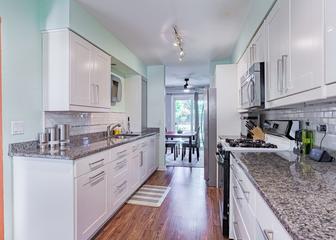 1965 N Jamestown Dr., Palatine, IL 60074