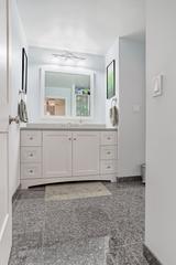1965 N Jamestown Dr., Palatine, IL 60074