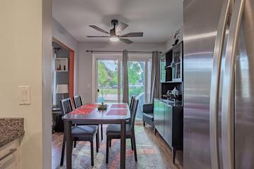 1965 N Jamestown Dr., Palatine, IL 60074