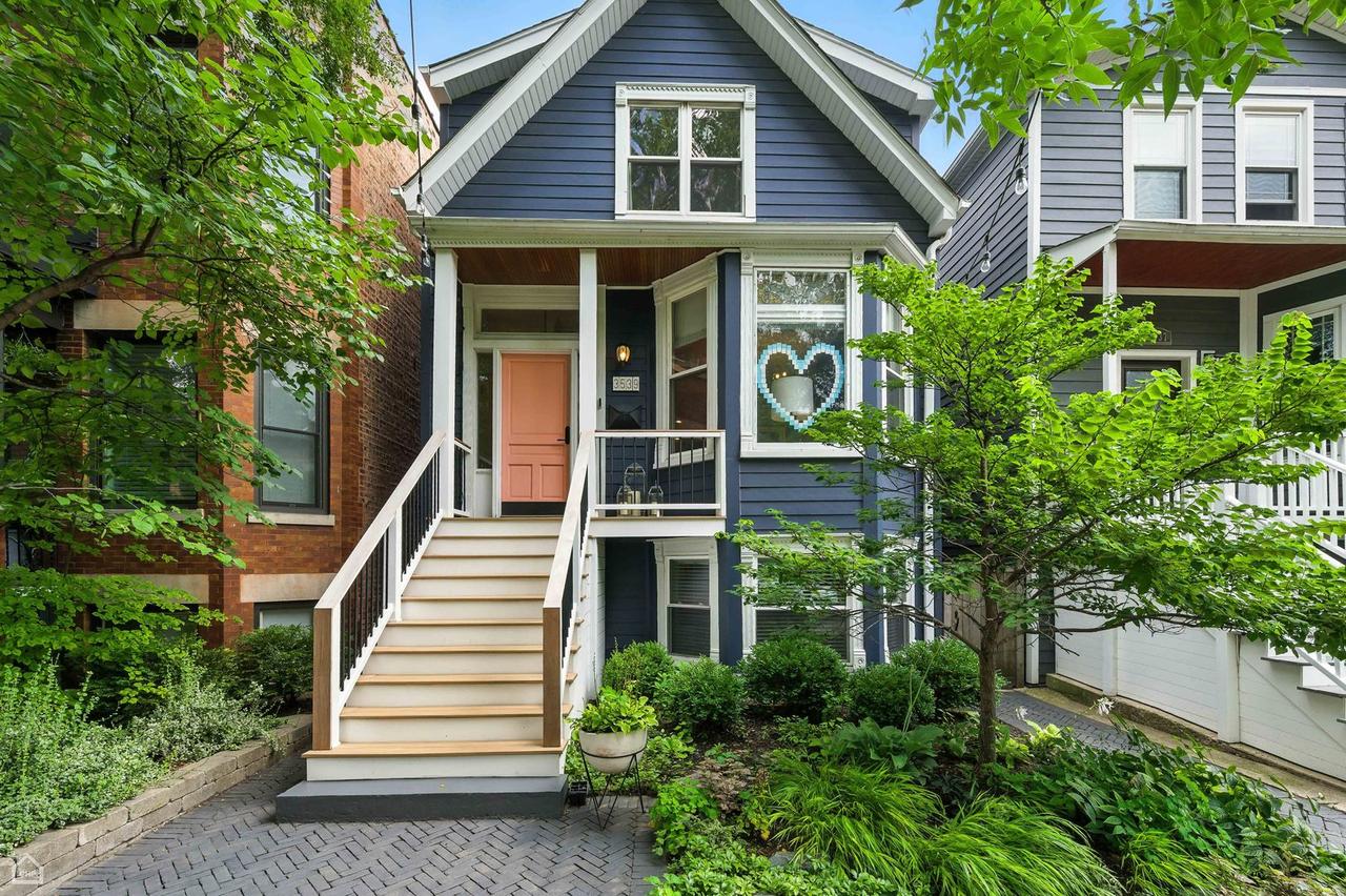 3539 N Hoyne Ave., Chicago, IL 60618