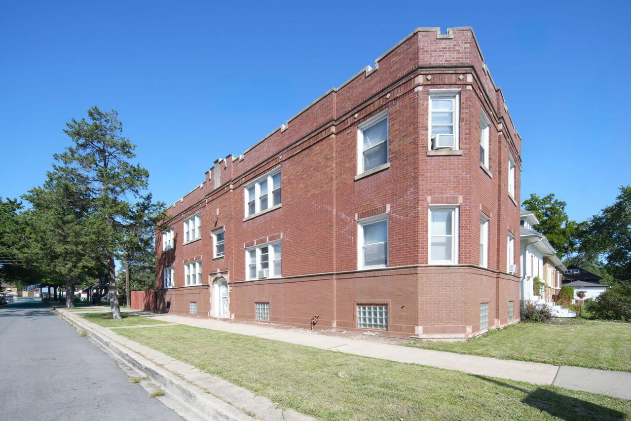 1302 W 98th Pl., Chicago, IL 60643