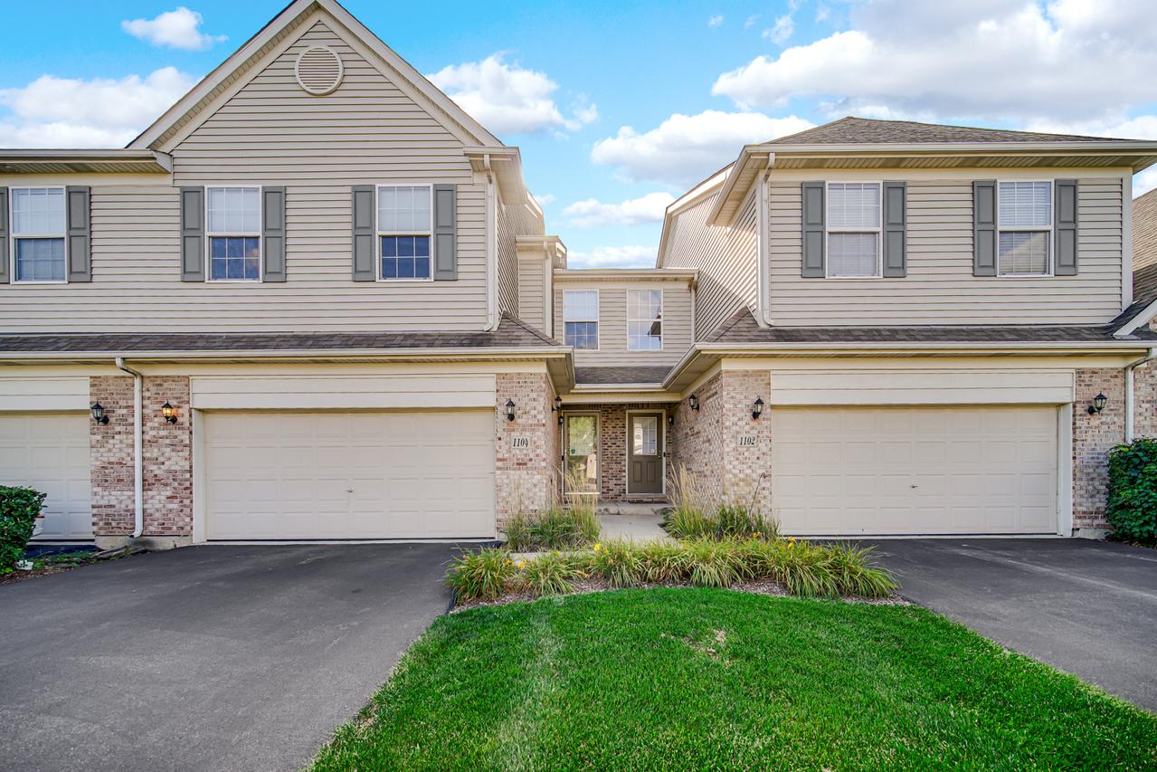 1104 Loganbury Ct., Elgin, IL 60120