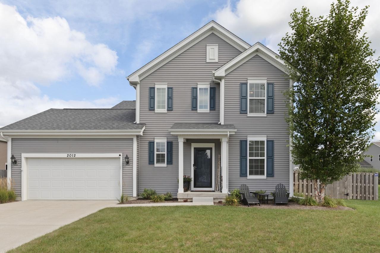 2012 Mayfair Dr., Island Lake, IL 60042