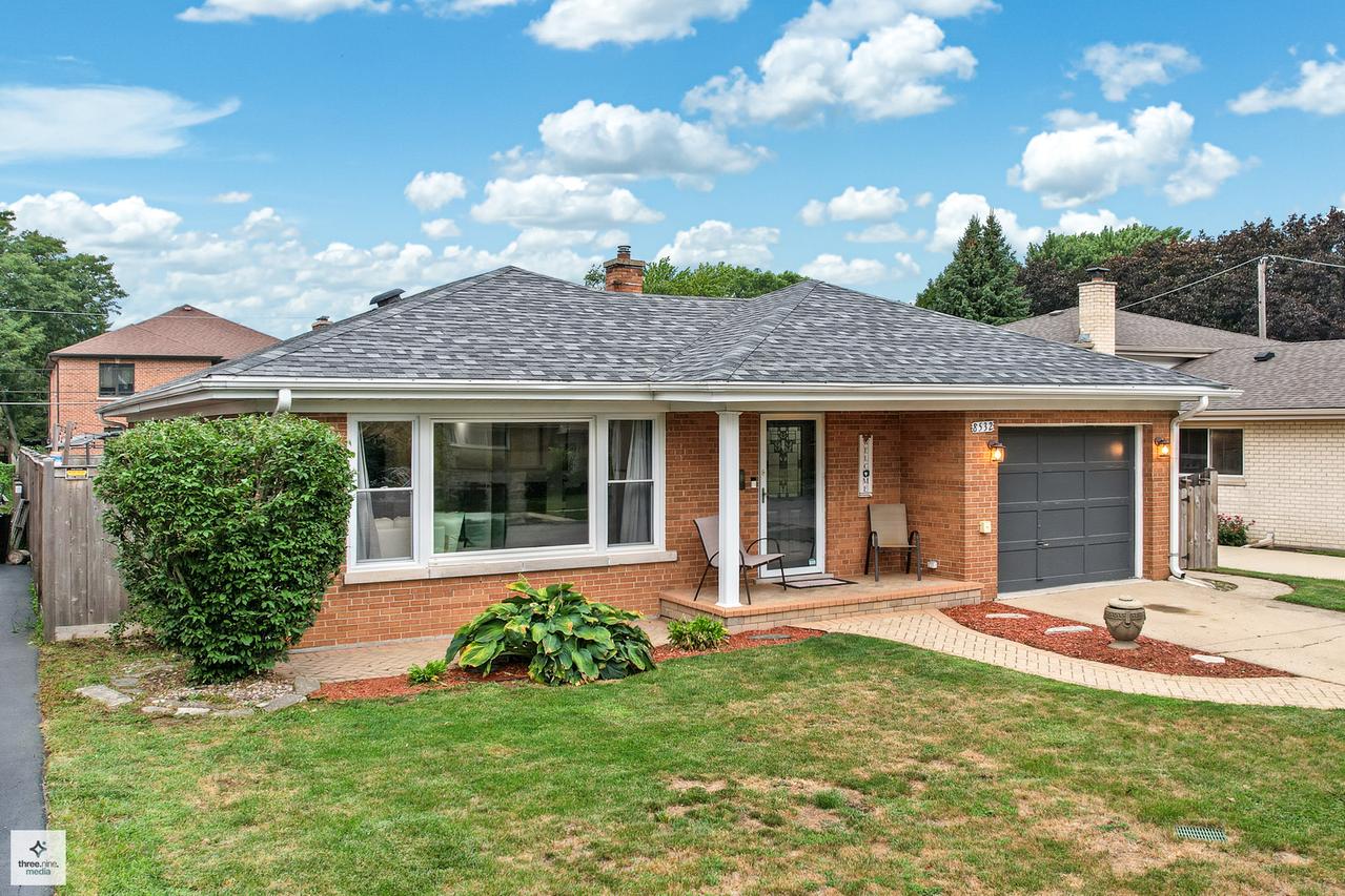 8532 Marmora Ave., Morton Grove, IL 60053