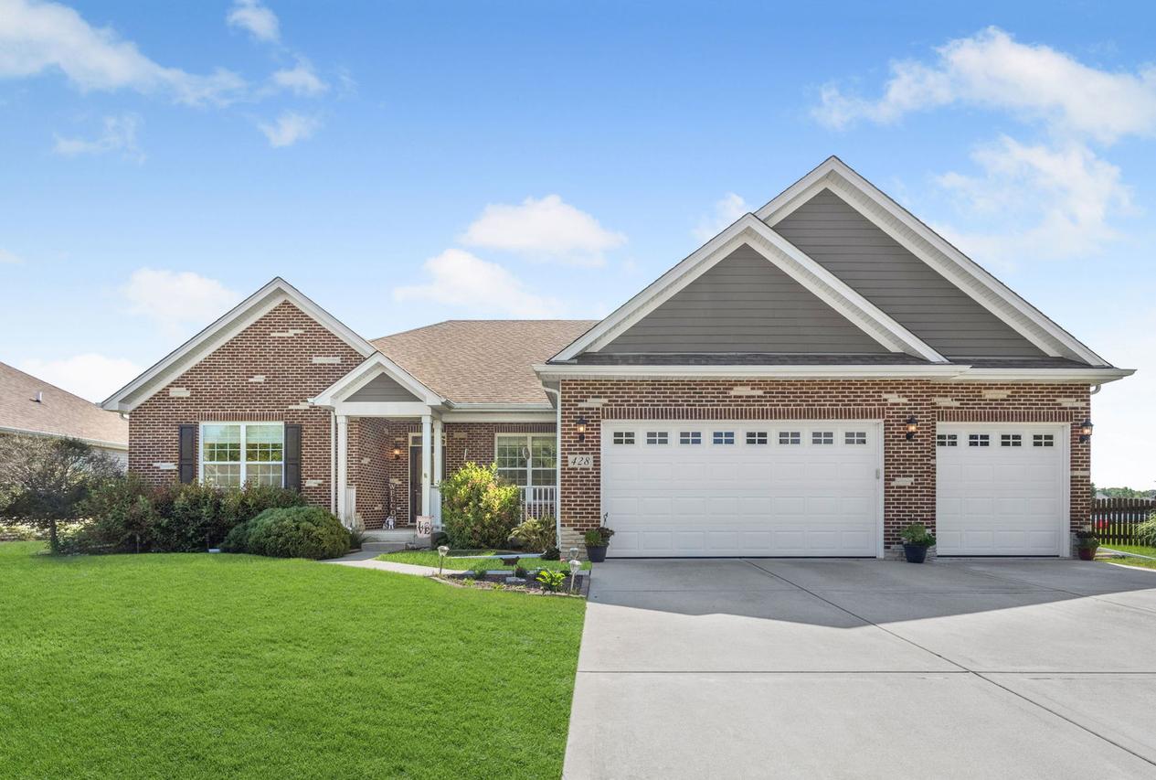 428 E Frontier Dr., Minooka, IL 60447