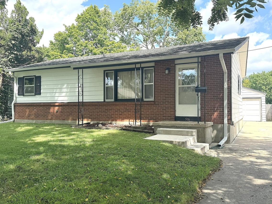 516 Assembly Pl., Dixon, IL 61021