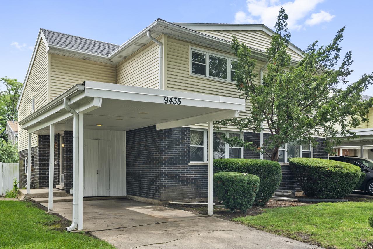 9435 Meadow Ln., Des Plaines, IL 60016