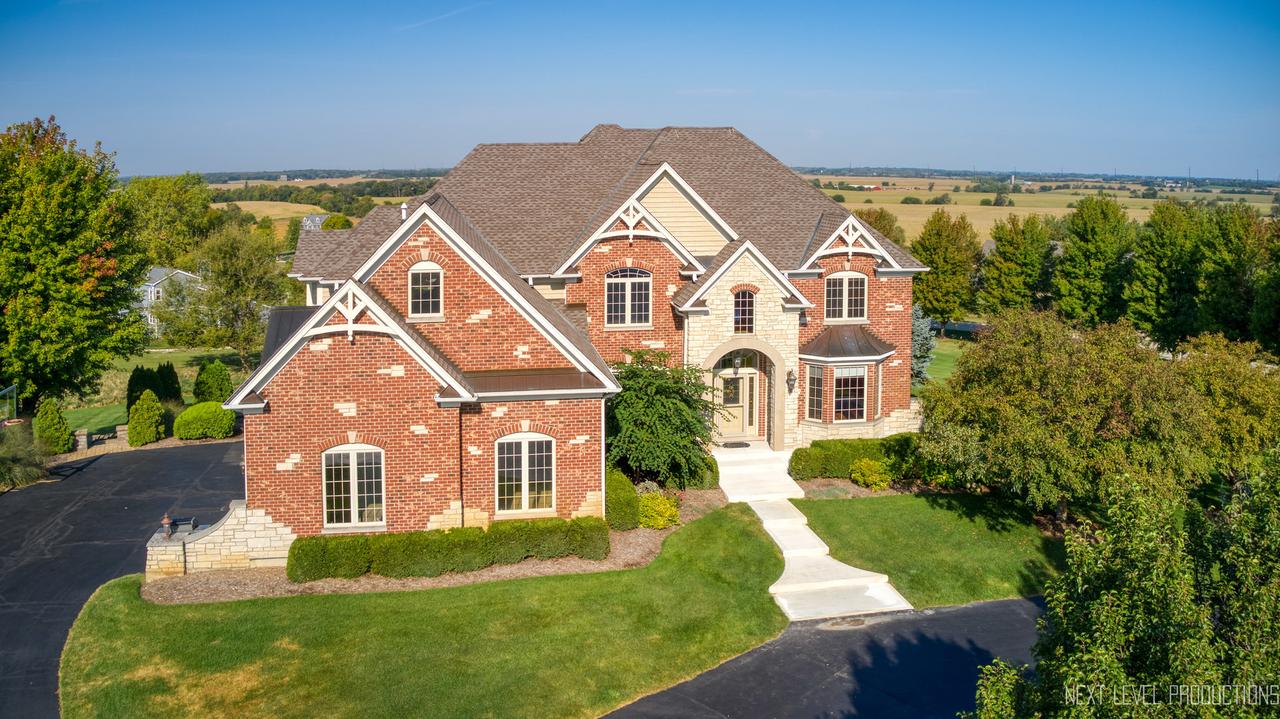10N916 Highland Tr., Hampshire, IL 60140
