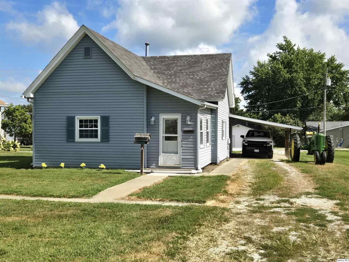 305 W North St., Mt. Sterling, IL 62353