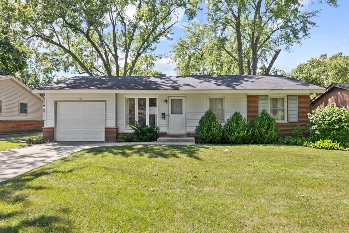 550 Ridge Ave., Elk Grove Village, IL 60007