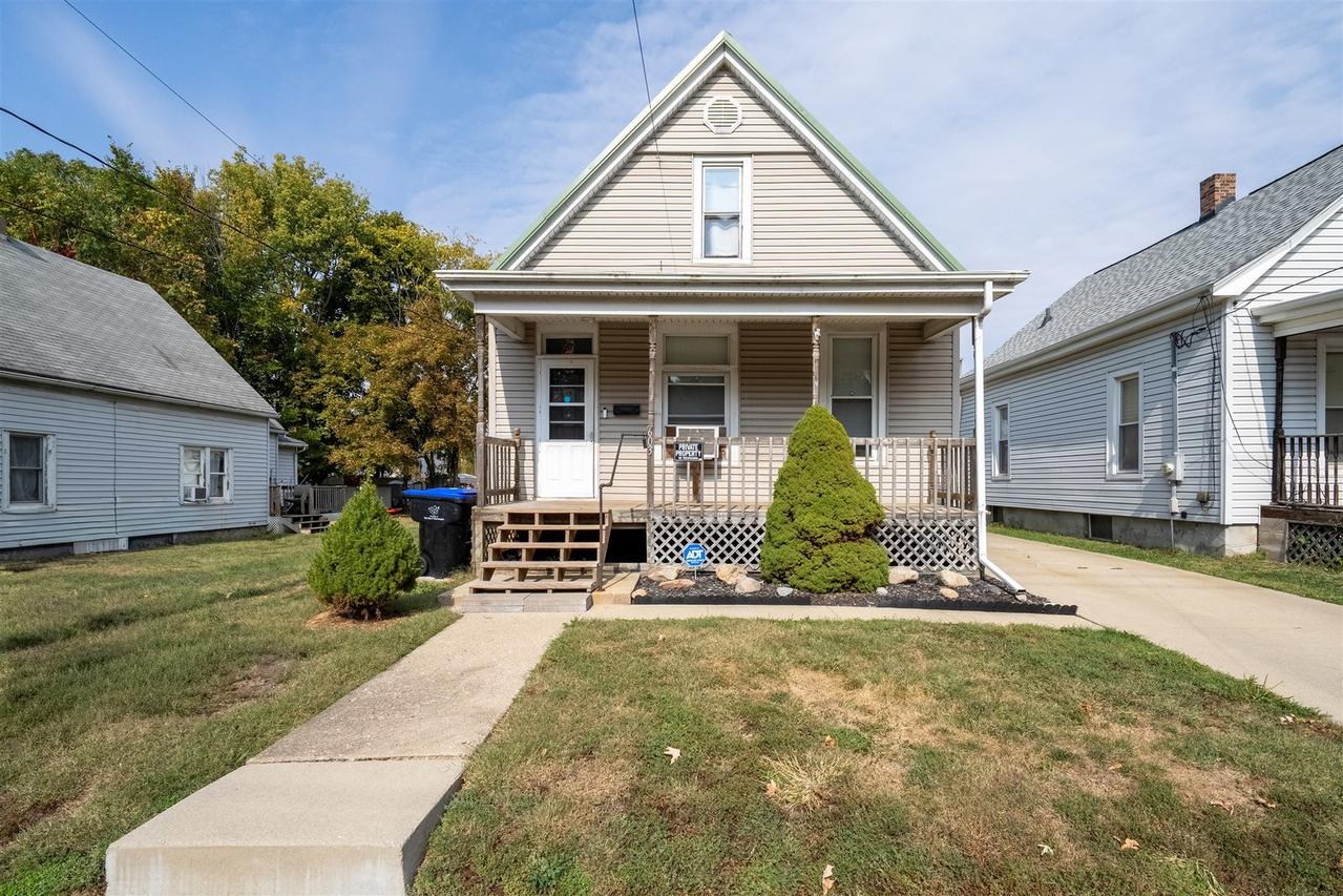 603 W Oakland Ave., Bloomington, IL 61701