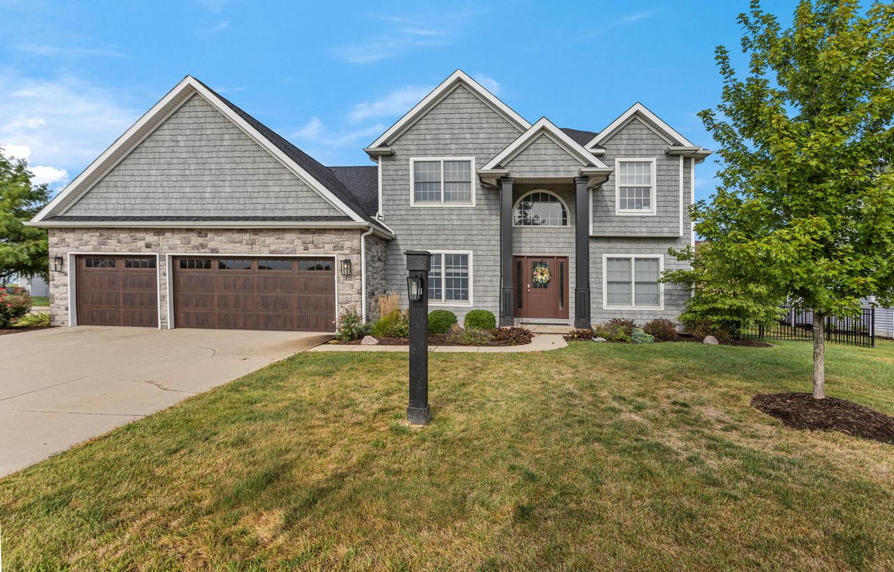1621 English Oak Dr., Champaign, IL 61822
