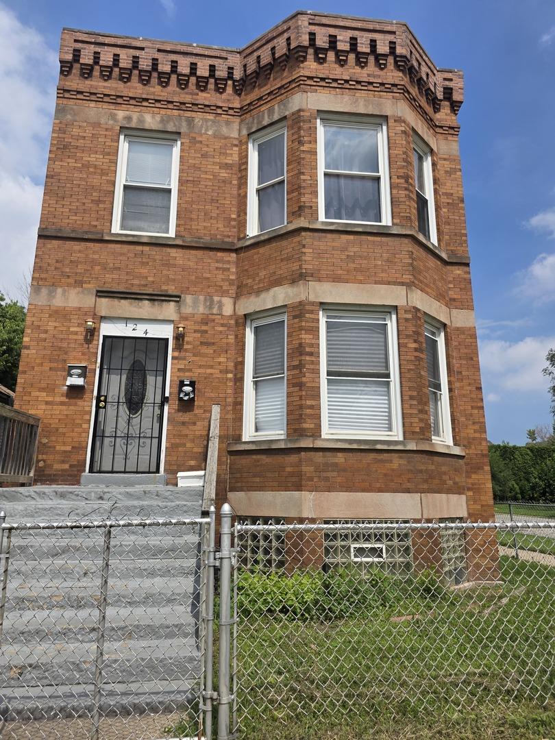 124 E 110th St., Chicago, IL 60628