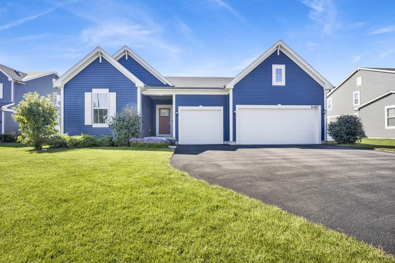 1087 Sugar Maple Dr., Crystal Lake, IL 60012