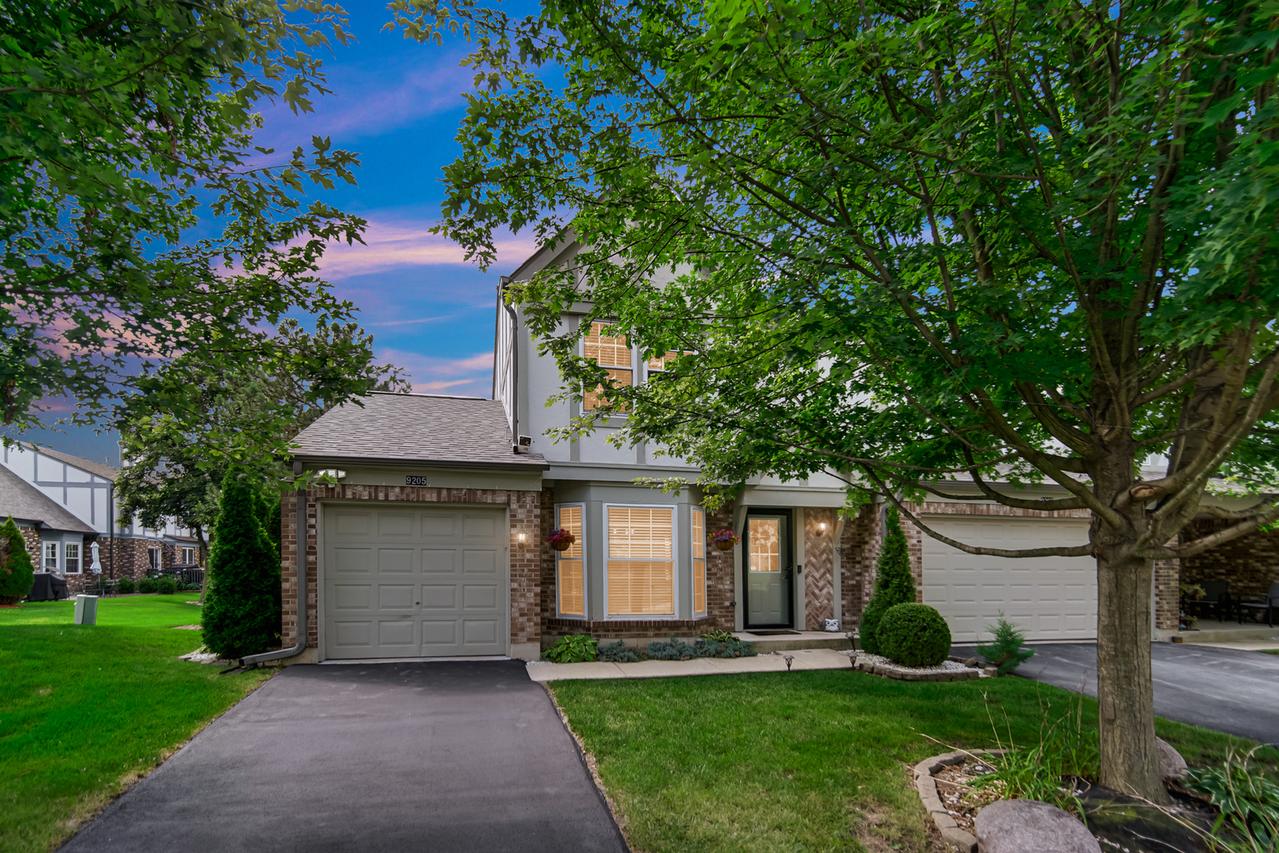 9205 Lake View Dr., Orland Park, IL 60462