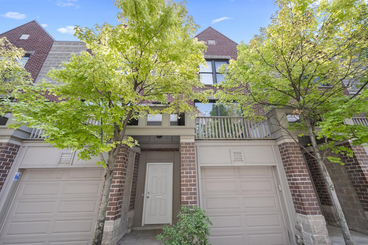 2743 N Wayne Ave. #C, Chicago, IL 60614