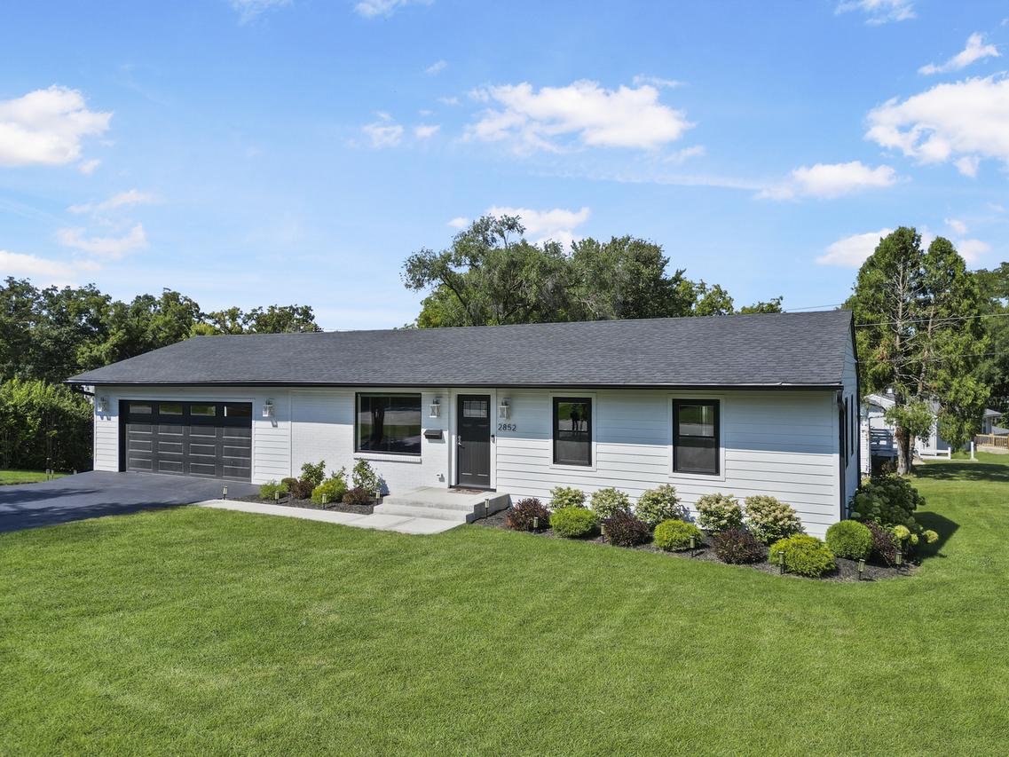 2852 Everglade Ave., Woodridge, IL 60517