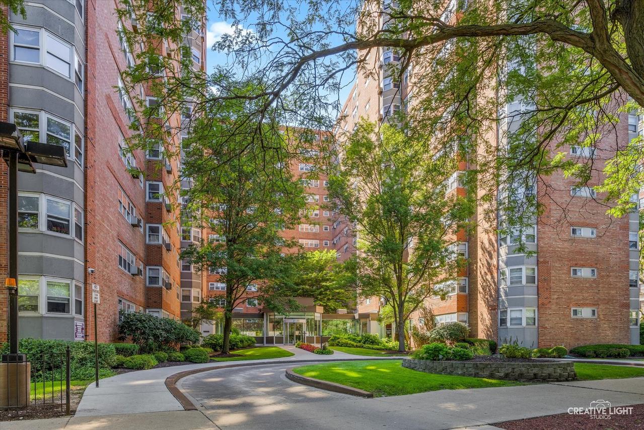 4960 N Marine Dr. #1214, Chicago, IL 60640