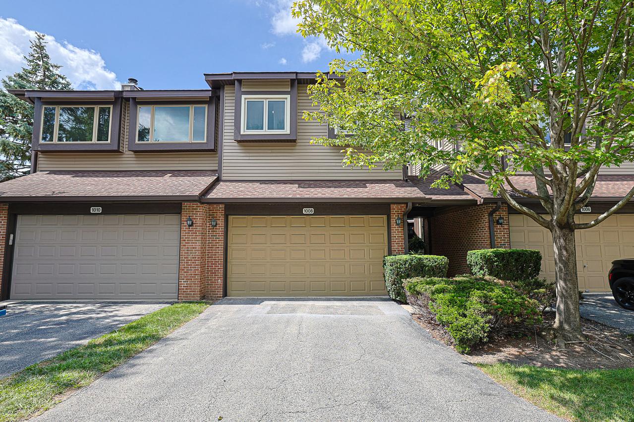 1008 Arbor Ct., Mount Prospect, IL 60056