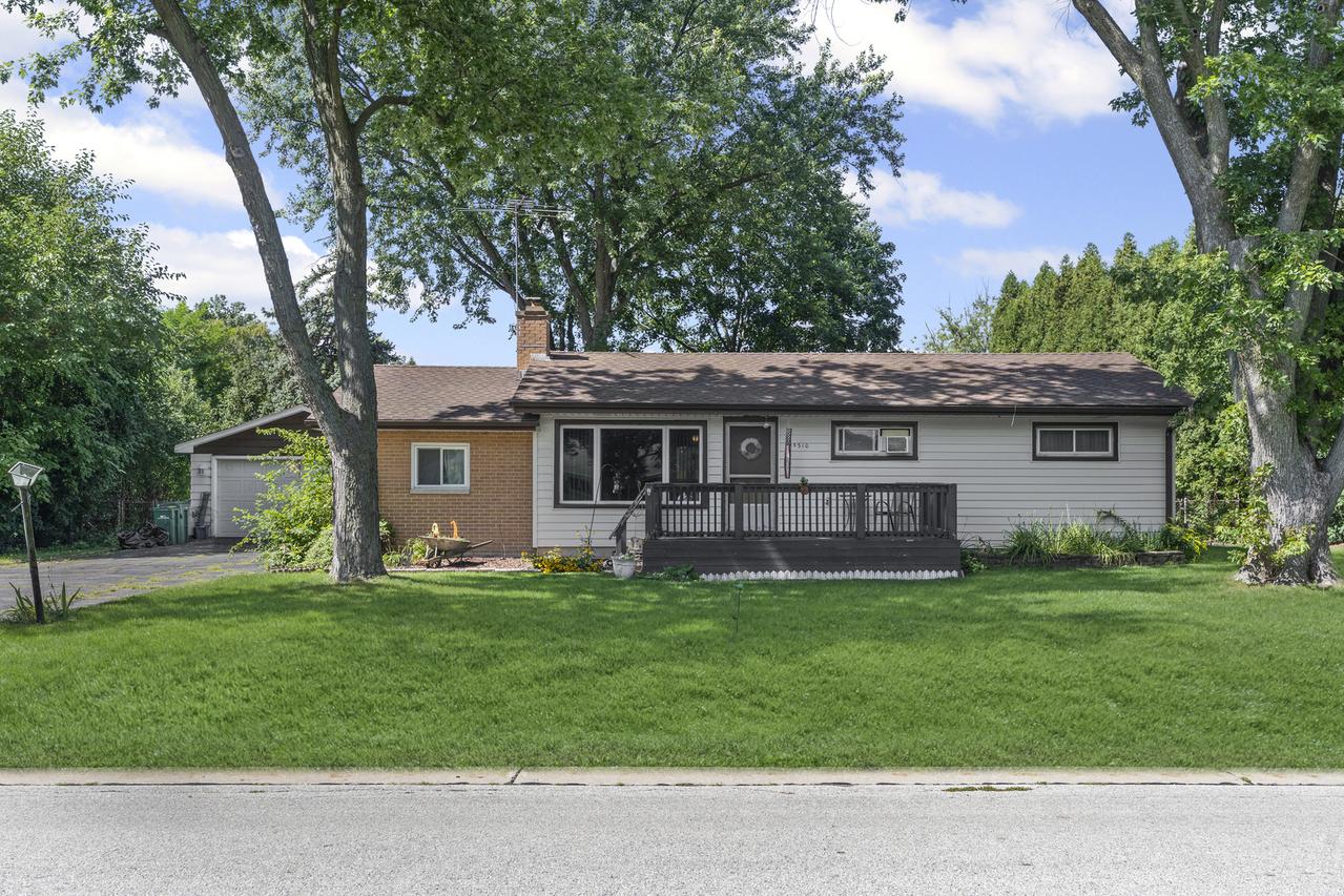 1S310 Euclid Ave., Villa Park, IL 60181