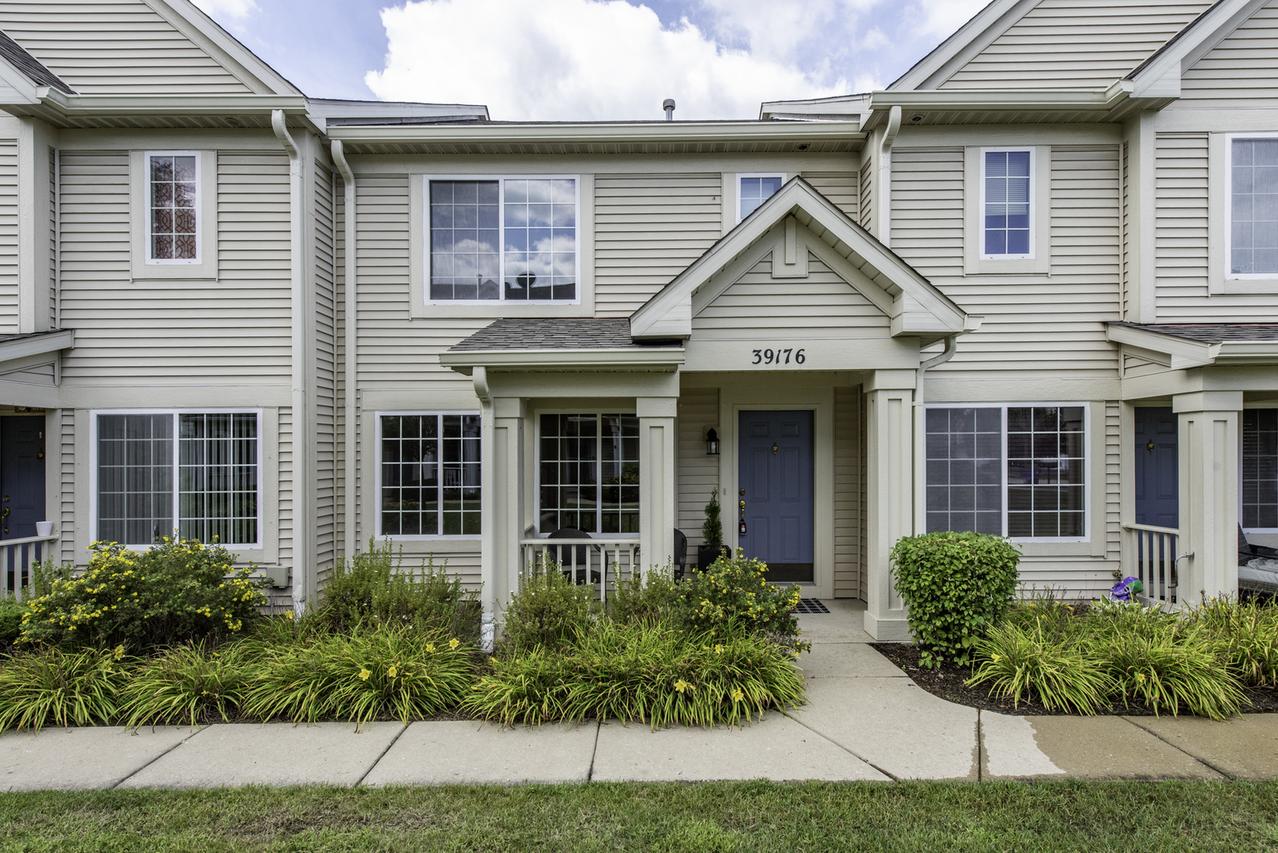 39176 Welsh Ln., Beach Park, IL 60083