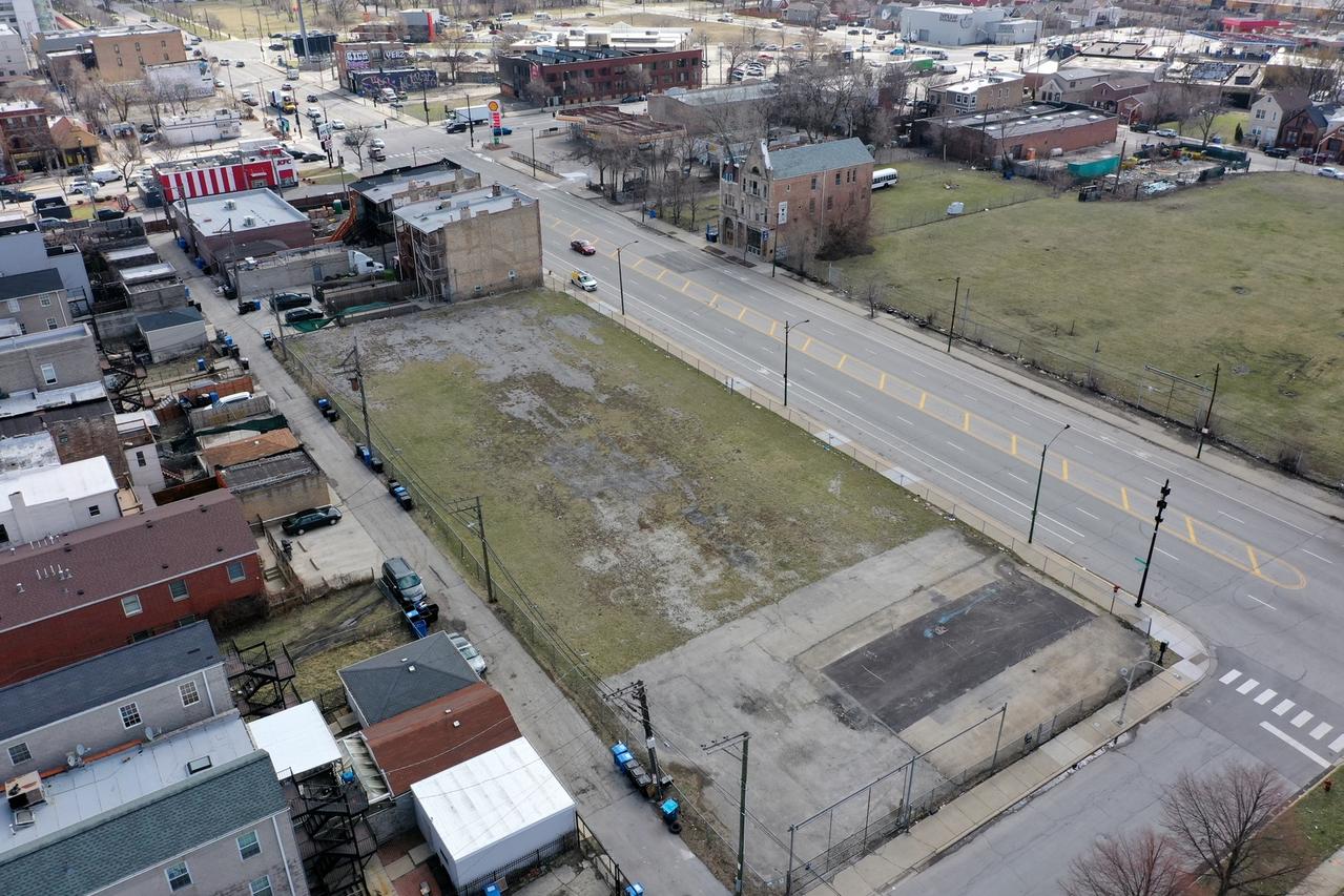 2432-2458 W Roosevelt Rd., Chicago, IL 60608
