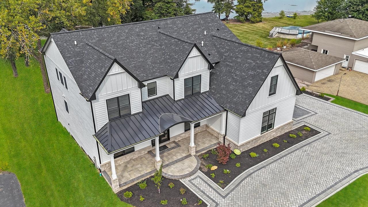 15W670 83rd St., Burr Ridge, IL 60527