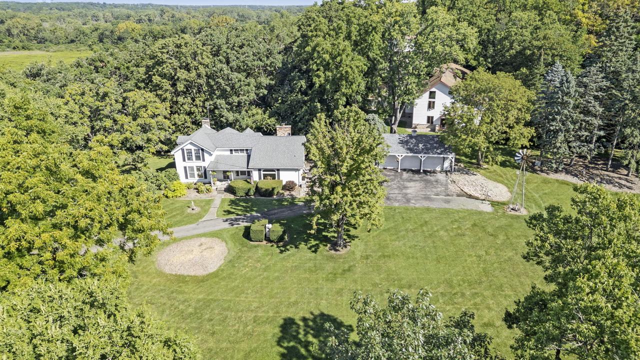 8521 State Route 53 Rd., Naperville, IL 60565