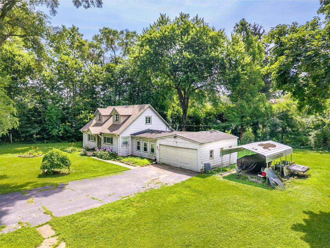 2603 Henzada Ave., Mchenry, IL 60050