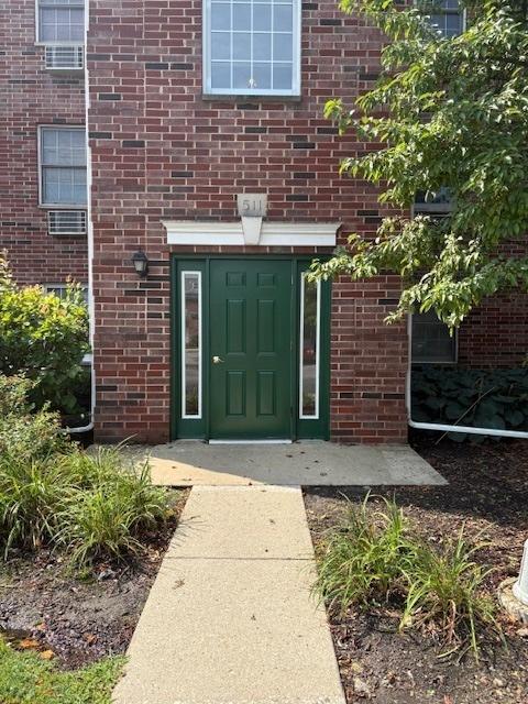 511 Leah Ln. #3C, Woodstock, IL 60098