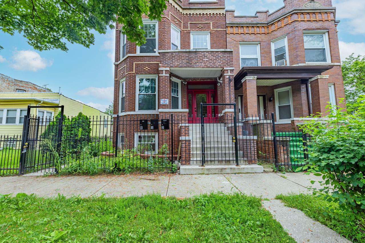 4453 W Adams St., Chicago, IL 60624
