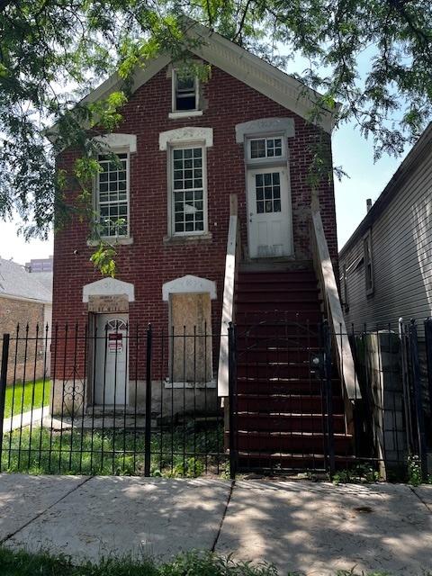 2911 W 25th St., Chicago, IL 60623