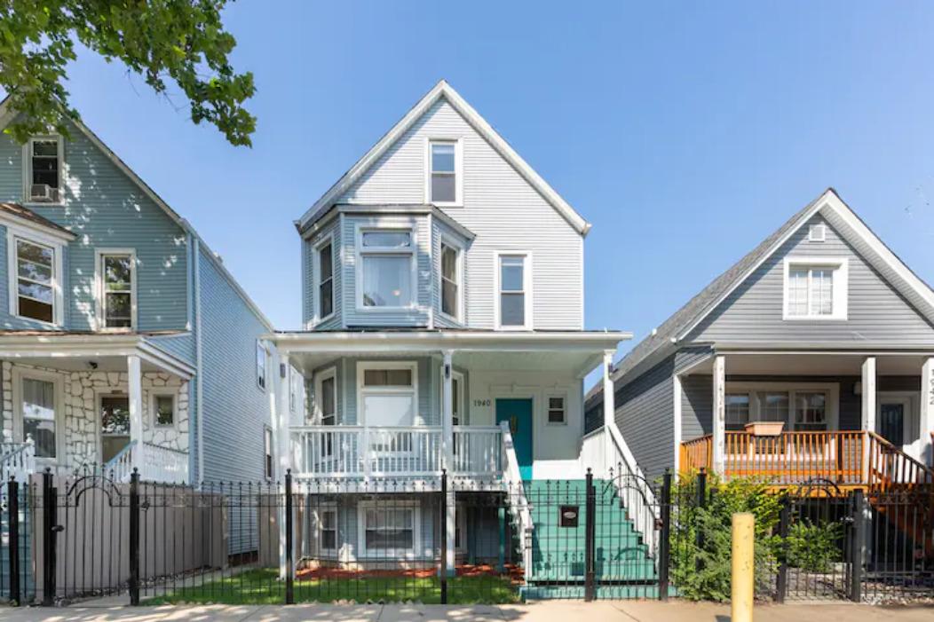 1940 N Monticello Ave., Chicago, IL 60647