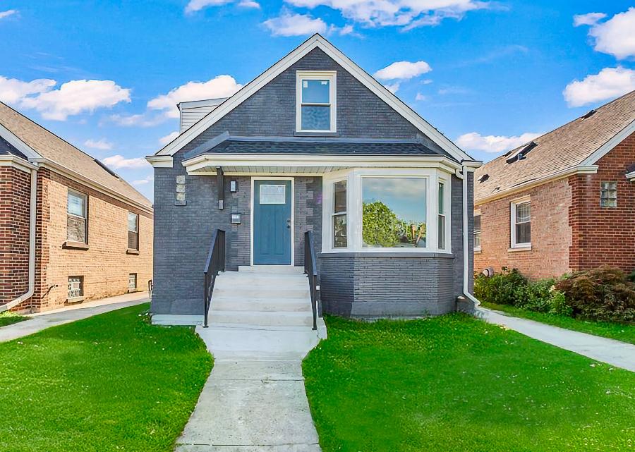 2109 N 74th Ave., Elmwood Park, IL 60707