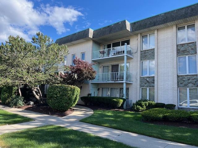 4715 W 106th St. #1B, Oak Lawn, IL 60453