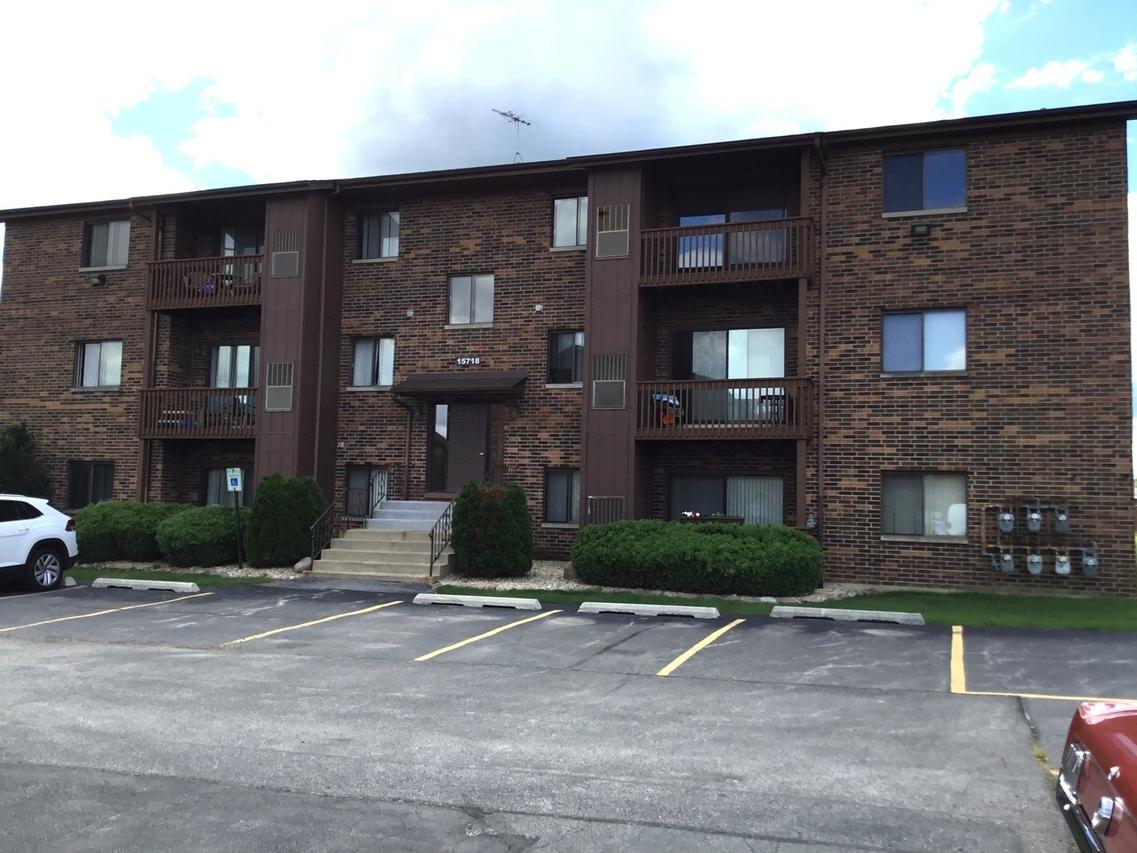 15718 Peggy Ln. #10, Oak Forest, IL 60452