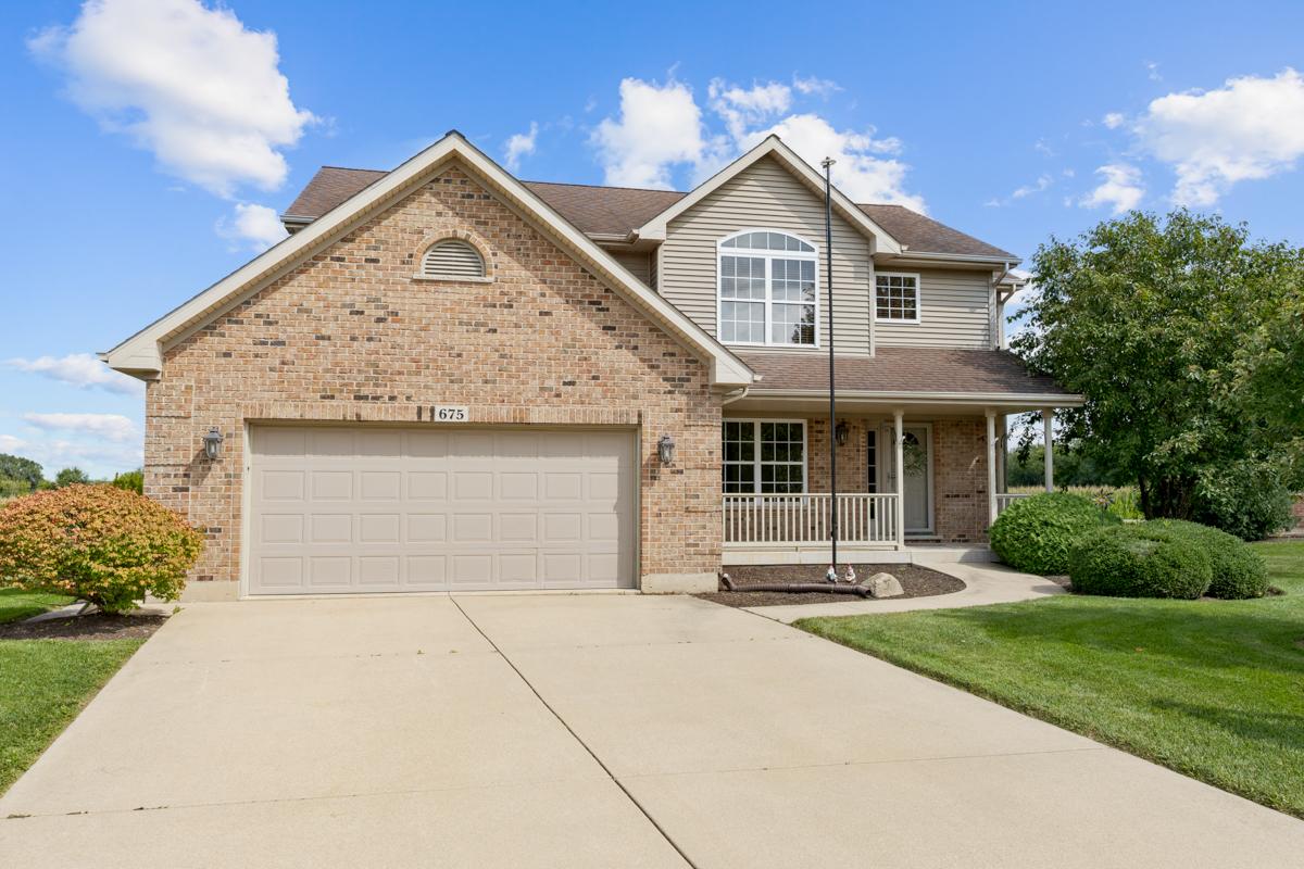 675 Hunters Path, Marengo, IL 60152